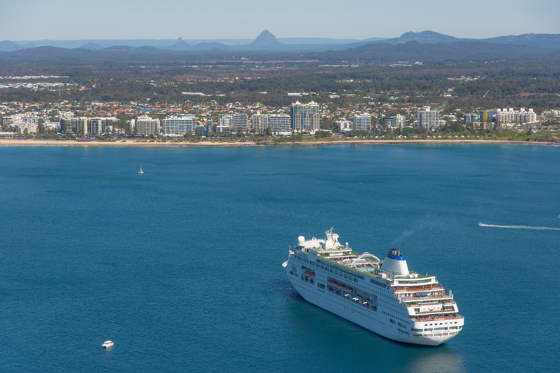 Pacific Pearl visits the Sunshine Coast July 18 2015 Credit Randy Martin Photography email